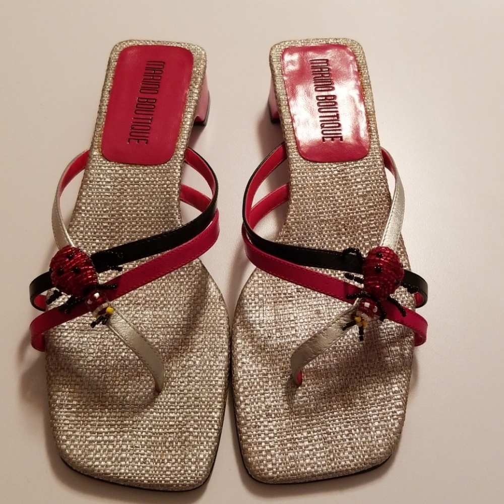 SHOES - Picture 2 of 8